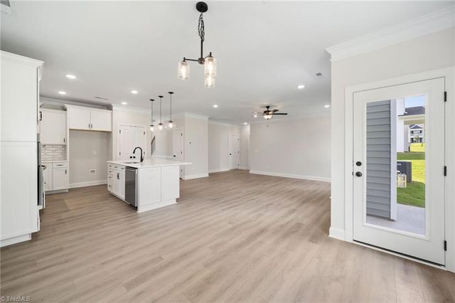 2153 Castle Stone Court, Kernersville, NC 27284