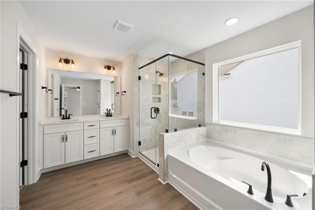 2153 Castle Stone Court, Kernersville, NC 27284