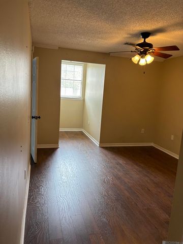 15550 Riverdale Ave, Baton Rouge, LA 70816