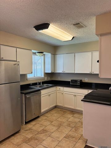 15550 Riverdale Ave, Baton Rouge, LA 70816