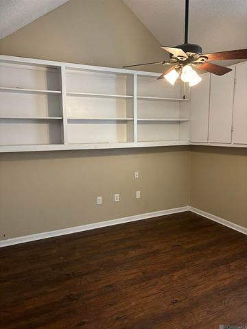 15550 Riverdale Ave, Baton Rouge, LA 70816