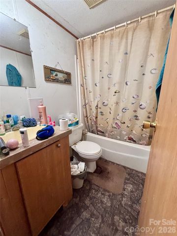126 West Street, Ellenboro, NC 28040