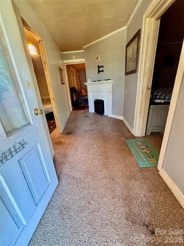 126 West Street, Ellenboro, NC 28040