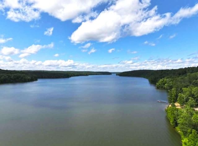 410 CR 261 RD, Iuka, MS 38852