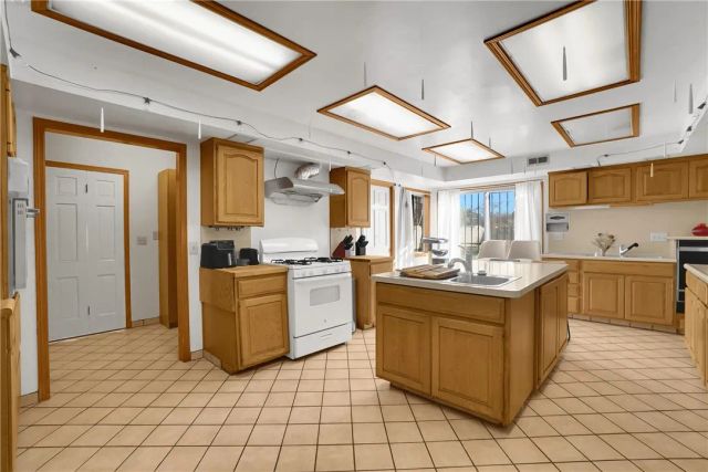 1412 S Frandale Ave, West Covina, CA 91790