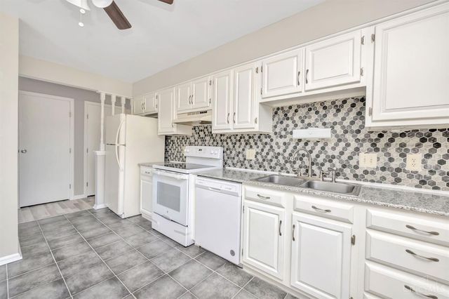 2903 Wardall Ave, Cincinnati, OH 45211