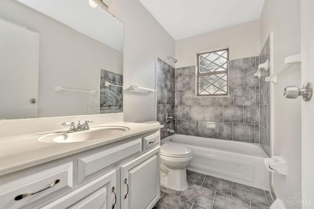 2903 Wardall Ave, Cincinnati, OH 45211