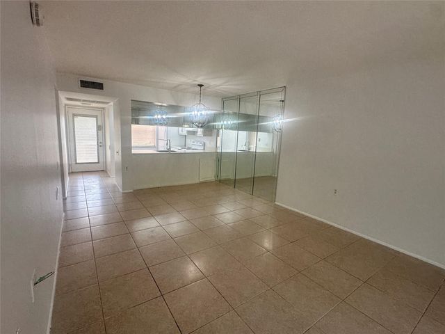 2701 Nassau Bnd B2, Coconut Creek, FL 33066