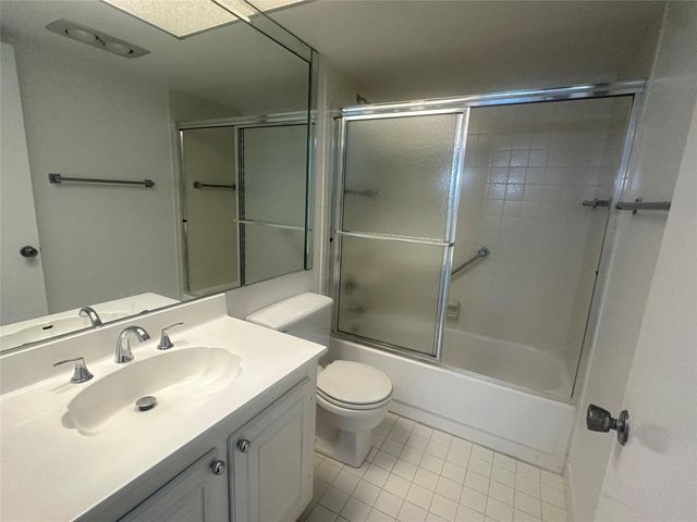 2701 Nassau Bnd B2, Coconut Creek, FL 33066