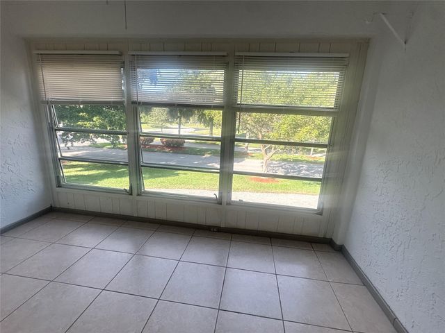 2701 Nassau Bnd B2, Coconut Creek, FL 33066