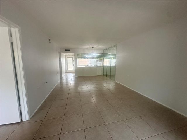 2701 Nassau Bnd B2, Coconut Creek, FL 33066