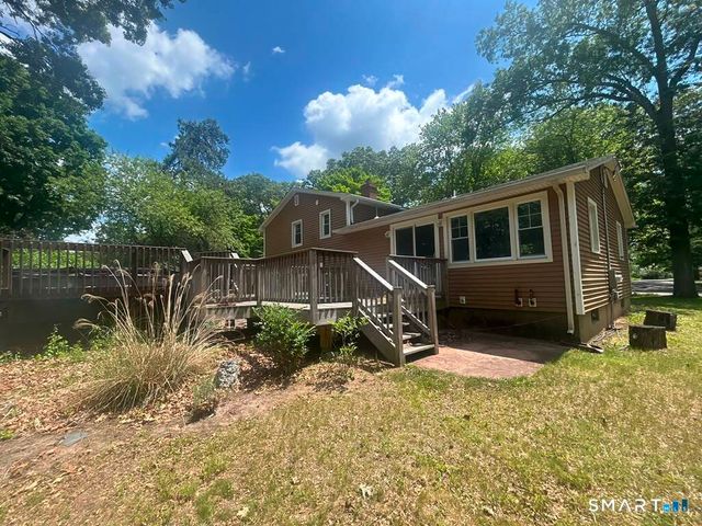 21 Larson Drive, North Haven, CT 06473