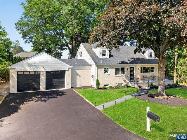 30 Birch Street, Emerson, NJ 07630