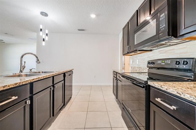 10210 GOLDEN LIGHT COURT, Riverview, FL 33578