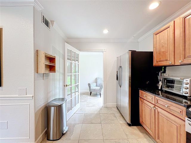 2220 BAHIA VISTA ST G4, Sarasota, FL 34239