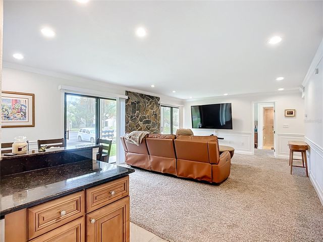 2220 BAHIA VISTA ST G4, Sarasota, FL 34239