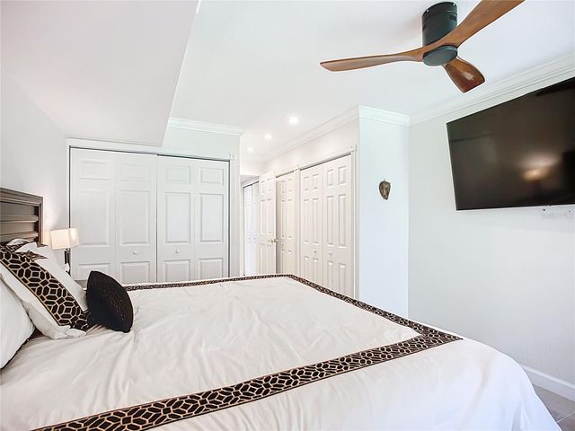 2220 BAHIA VISTA ST G4, Sarasota, FL 34239