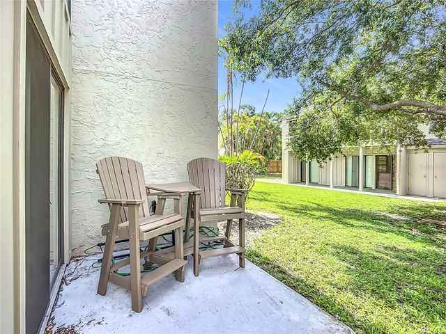2220 BAHIA VISTA ST G4, Sarasota, FL 34239