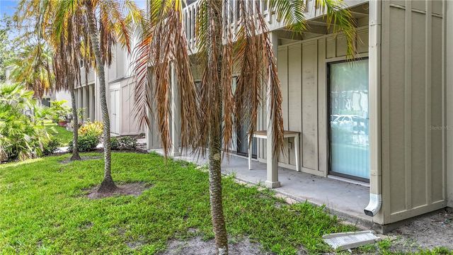 2220 BAHIA VISTA ST G4, Sarasota, FL 34239