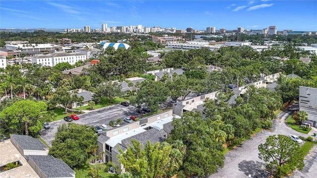 2220 BAHIA VISTA ST G4, Sarasota, FL 34239
