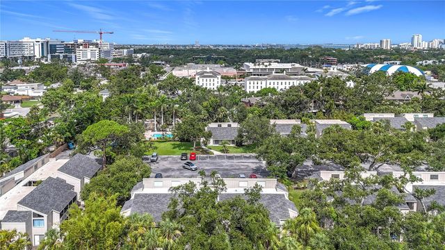 2220 BAHIA VISTA ST G4, Sarasota, FL 34239