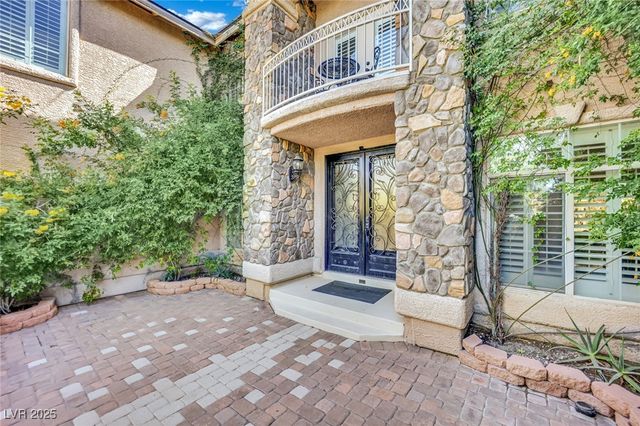 8817 Tierra Hope Court, Las Vegas, NV 89143