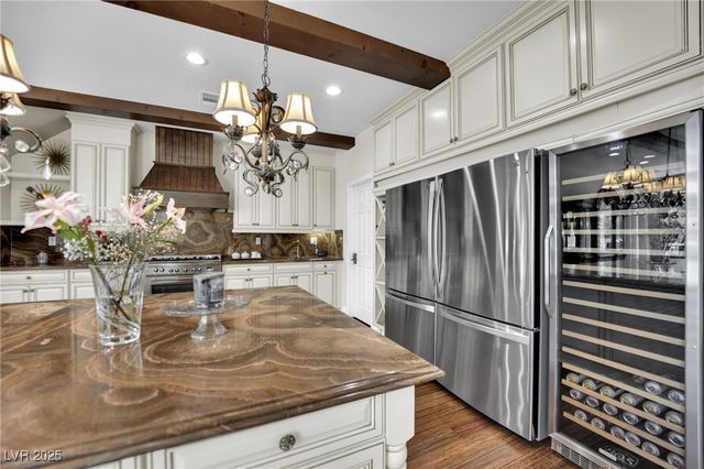 8817 Tierra Hope Court, Las Vegas, NV 89143