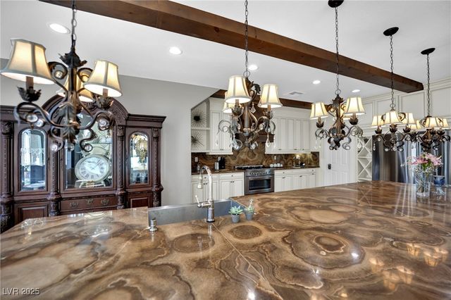 8817 Tierra Hope Court, Las Vegas, NV 89143