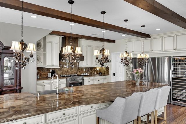 8817 Tierra Hope Court, Las Vegas, NV 89143