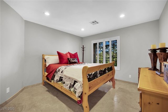 8817 Tierra Hope Court, Las Vegas, NV 89143