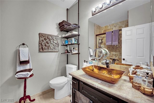 8817 Tierra Hope Court, Las Vegas, NV 89143