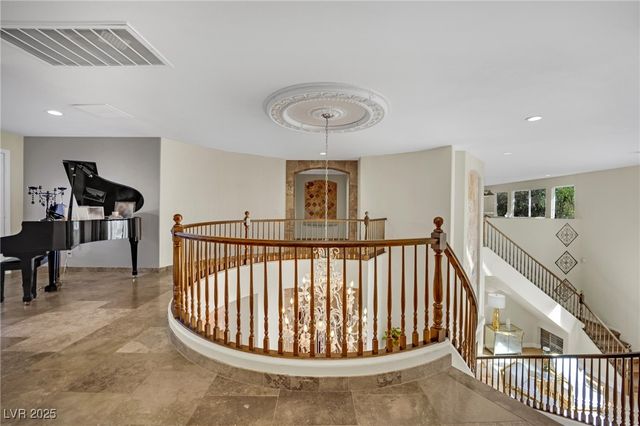 8817 Tierra Hope Court, Las Vegas, NV 89143