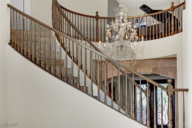 8817 Tierra Hope Court, Las Vegas, NV 89143