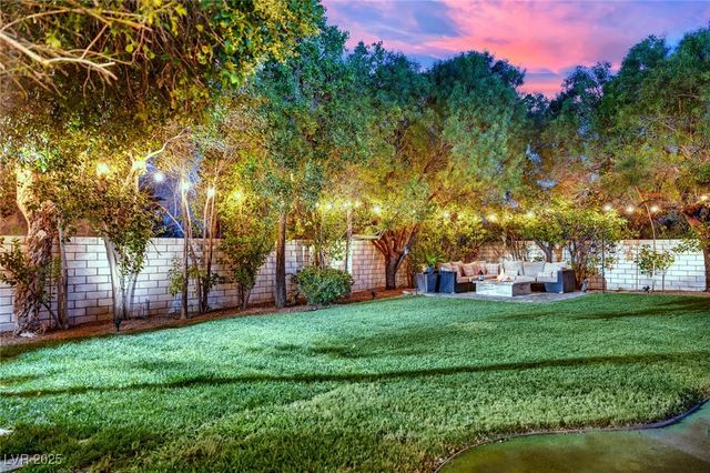 8817 Tierra Hope Court, Las Vegas, NV 89143