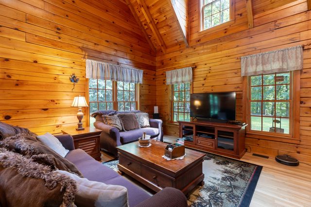 1065 Lee Greer Rd, Ashland City, TN 37015