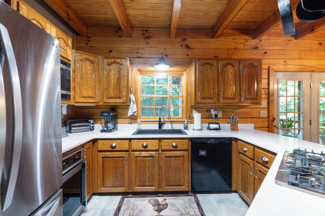 1065 Lee Greer Rd, Ashland City, TN 37015