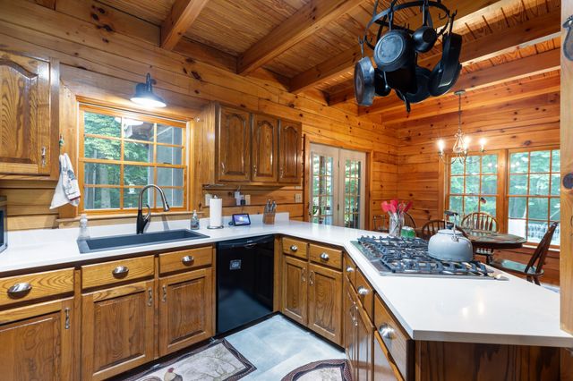 1065 Lee Greer Rd, Ashland City, TN 37015