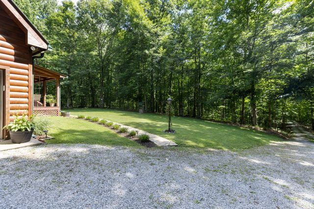 1065 Lee Greer Rd, Ashland City, TN 37015