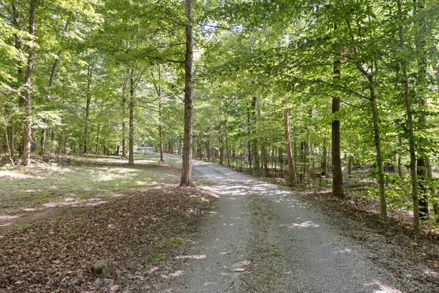 1065 Lee Greer Rd, Ashland City, TN 37015