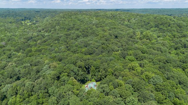 1065 Lee Greer Rd, Ashland City, TN 37015
