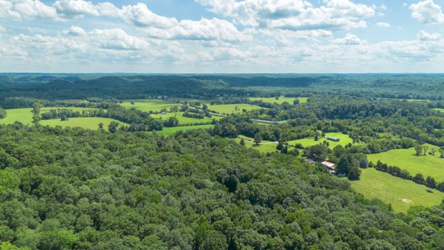 1065 Lee Greer Rd, Ashland City, TN 37015