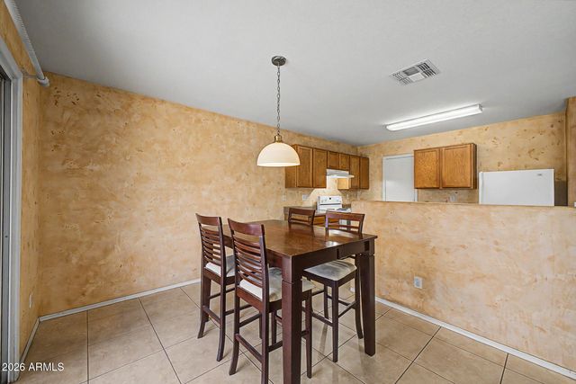 7457 W SAN MIGUEL Avenue, Glendale, AZ 85303