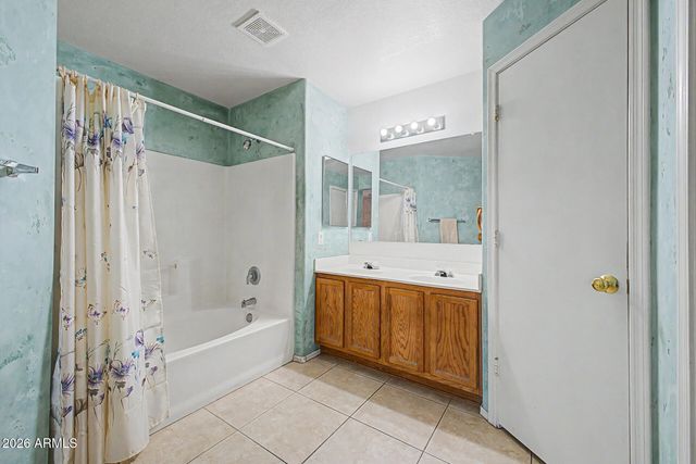 7457 W SAN MIGUEL Avenue, Glendale, AZ 85303