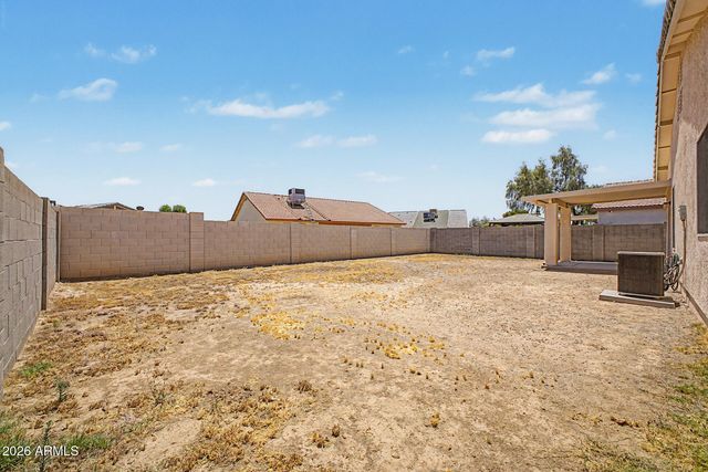 7457 W SAN MIGUEL Avenue, Glendale, AZ 85303
