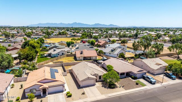7457 W SAN MIGUEL Avenue, Glendale, AZ 85303