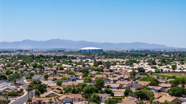 7457 W SAN MIGUEL Avenue, Glendale, AZ 85303