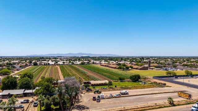 7457 W SAN MIGUEL Avenue, Glendale, AZ 85303