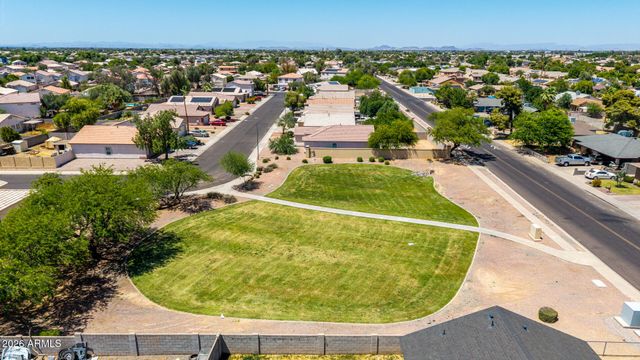 7457 W SAN MIGUEL Avenue, Glendale, AZ 85303