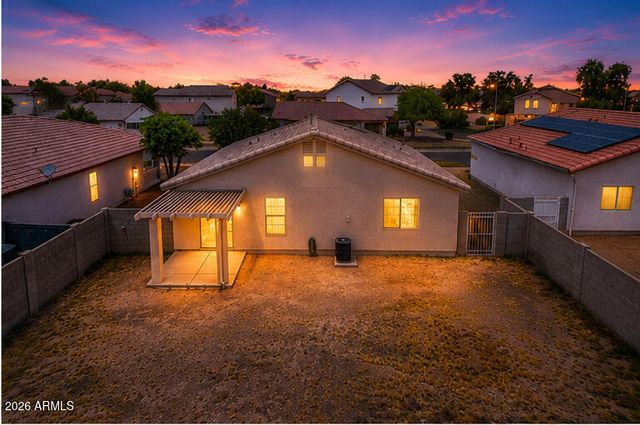 7457 W SAN MIGUEL Avenue, Glendale, AZ 85303