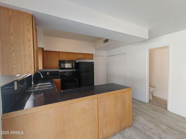 18420 N 45th Street, Phoenix, AZ 85032
